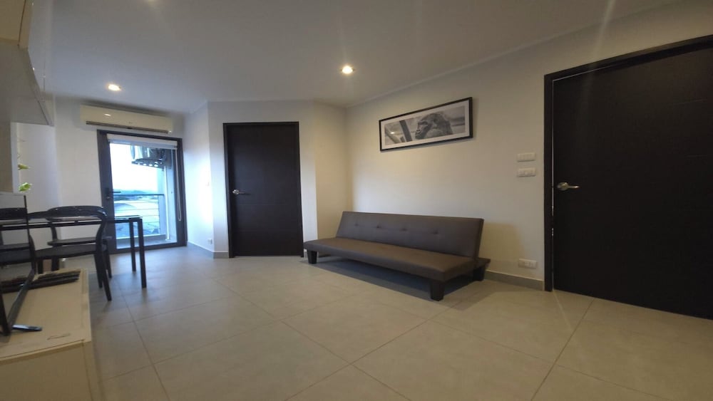 Boutique Bliss 1BR T1-506