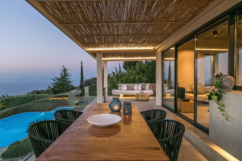 Art Blue Villas