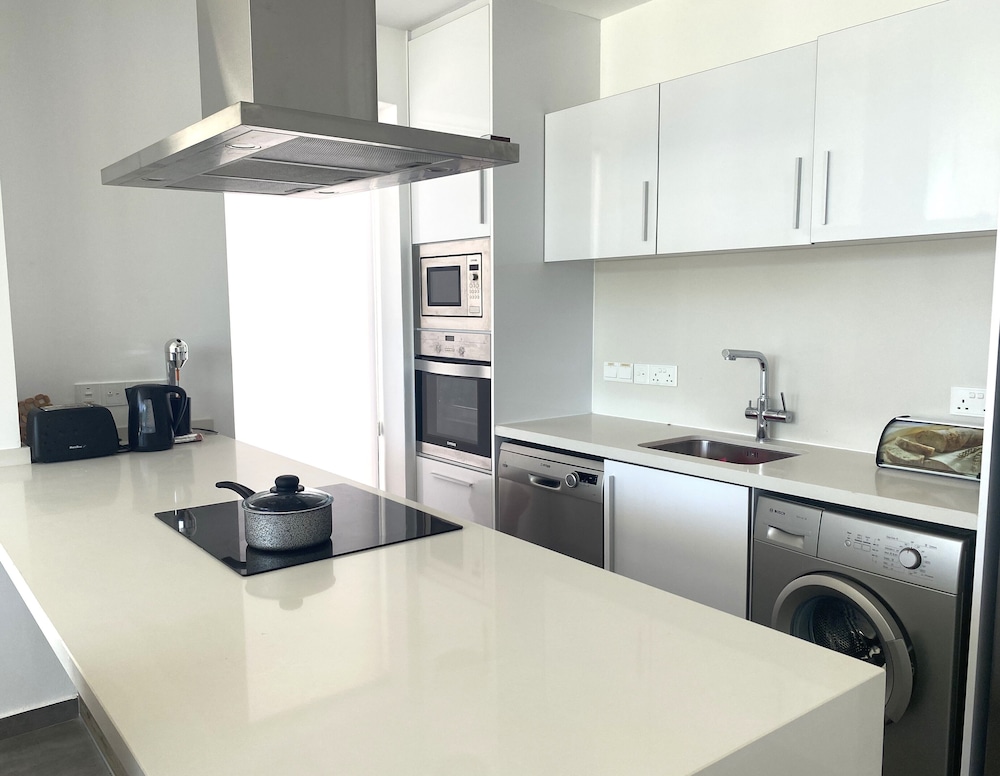 Ayia Napa Nissi Pearl Villas