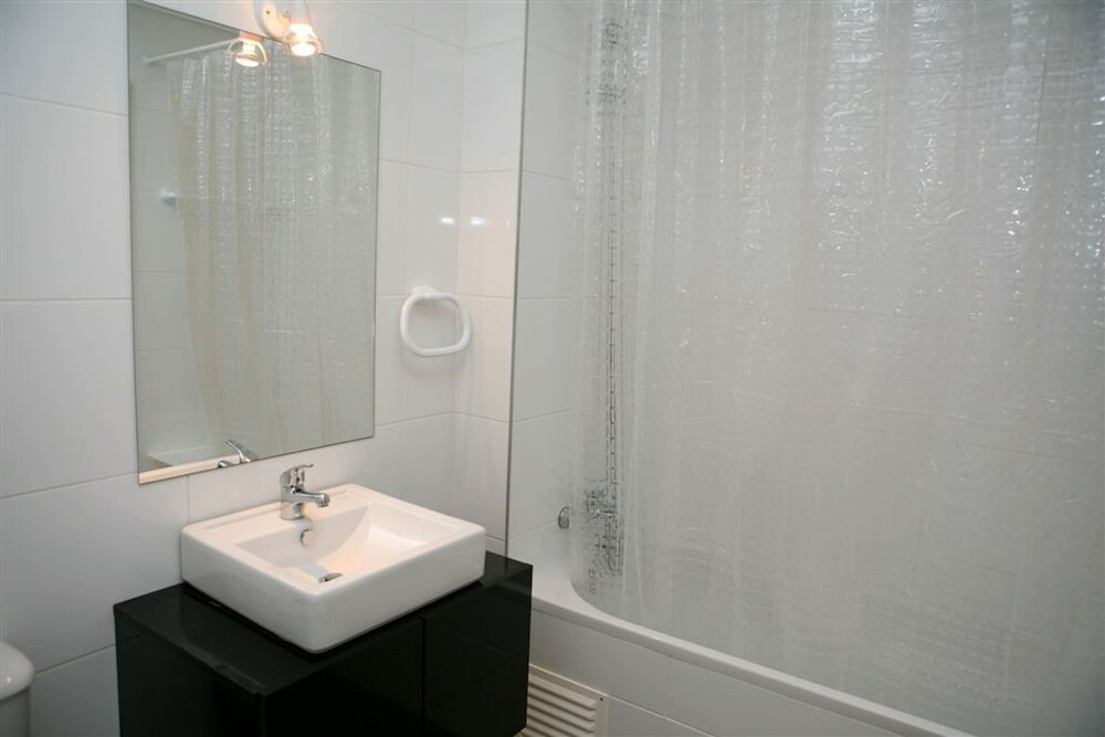 08 in Portim o With 1 Bedrooms and 1 Bathrooms