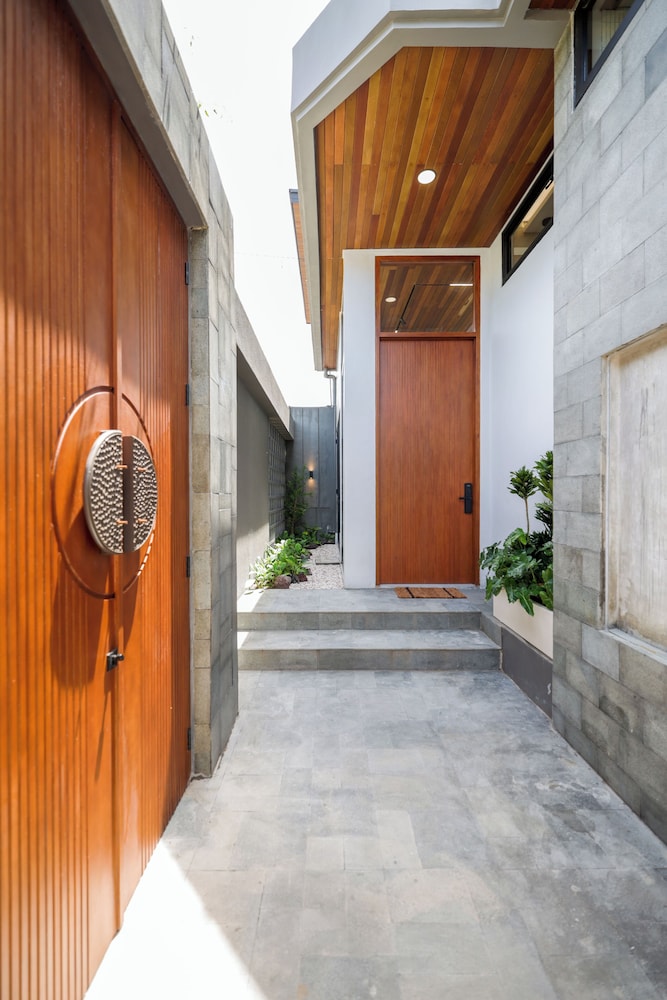 Brand New Modern Villa in Key Seminyak