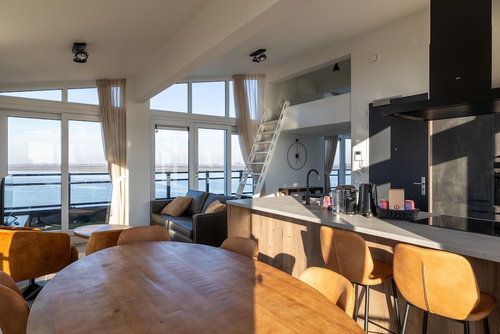 Penthouse in Sint-annaland by the Beach