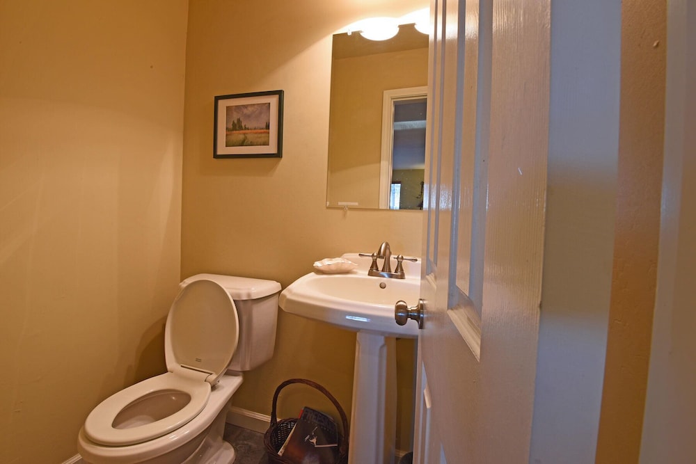 Mountainside Overlook - Property Image 3