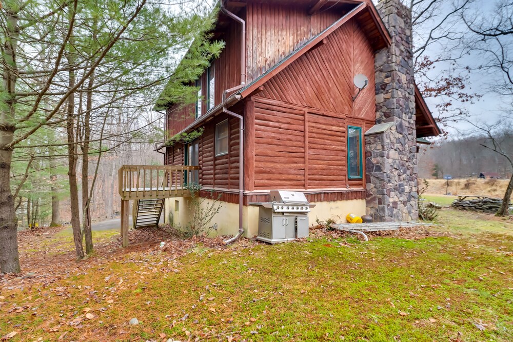 Secluded Cresco Log Cabin w/ Fire Pit!