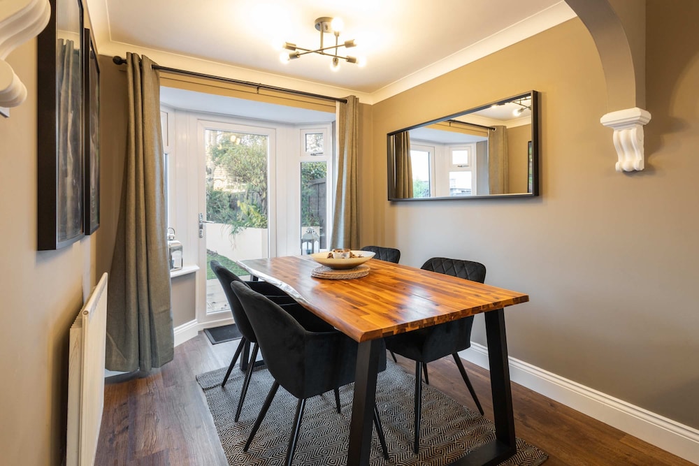 Host Stay Martinhoe