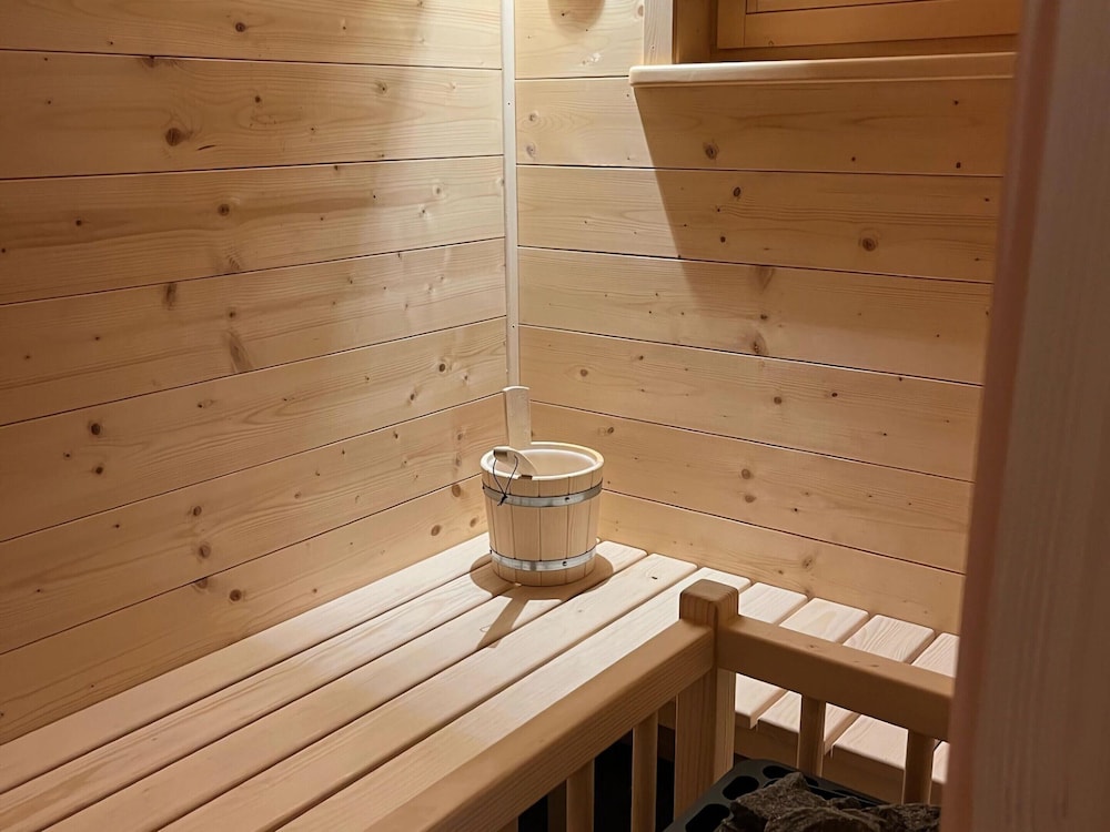 Beautiful Chalet With Sauna