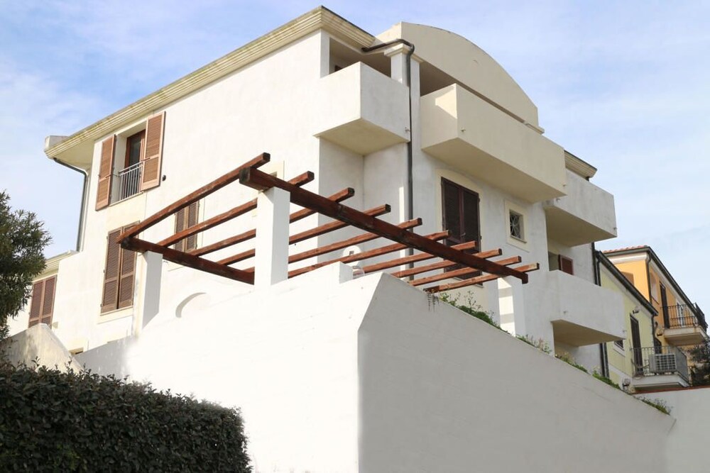 Summer House