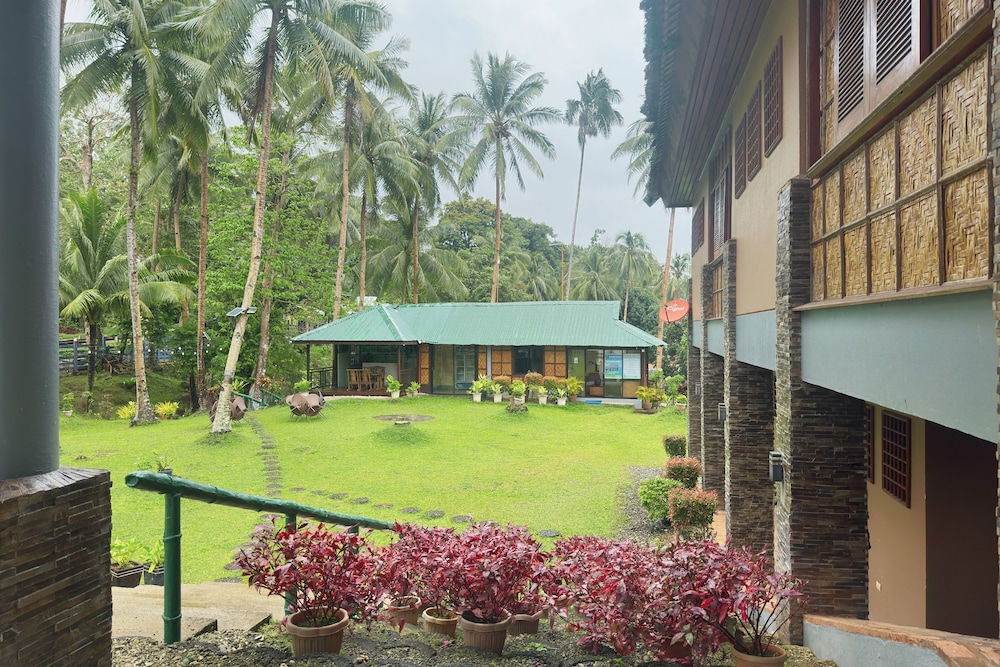 Blue Deep Resort powered by Cocotel