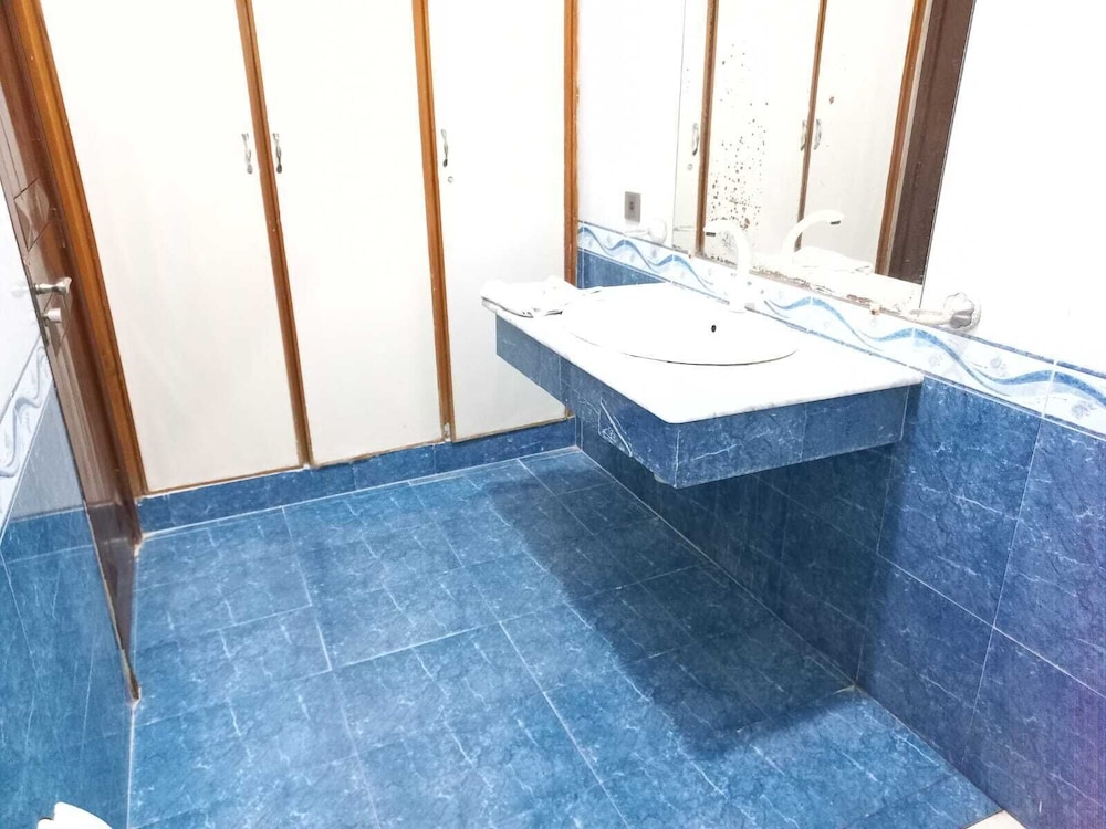 BNB Rose Lodge Family Guest House