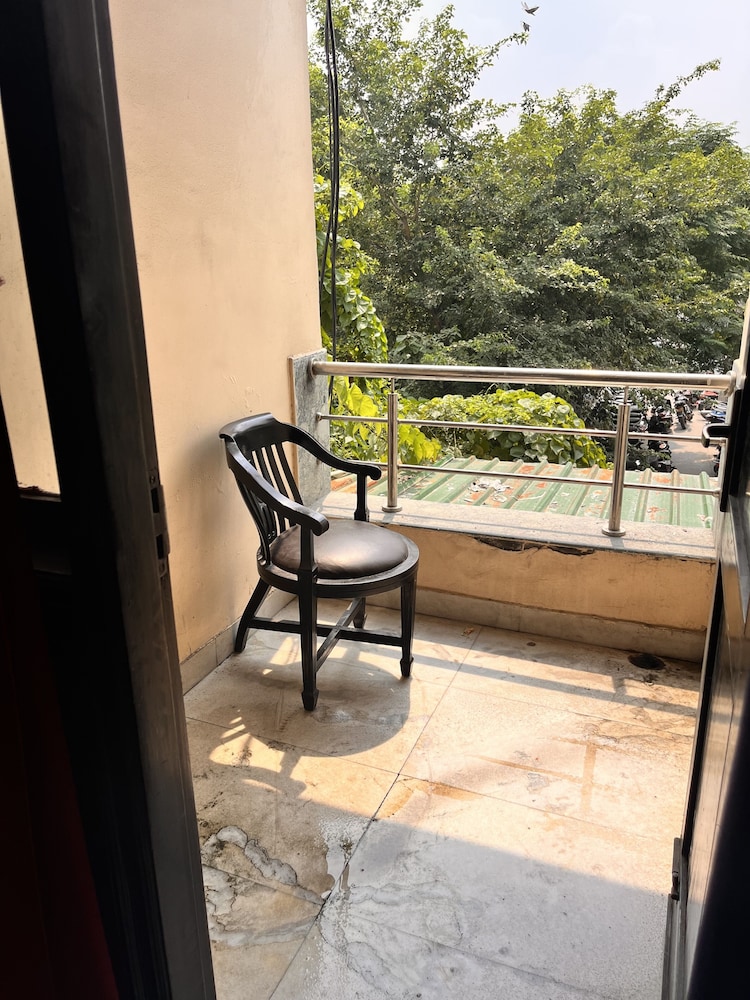Faridabad Vacations - HOTEL GRAND HIGHWAY - Property Image 12