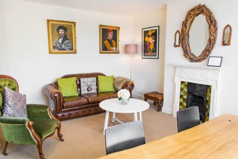 Host Stay Apartment 5 York Terrace