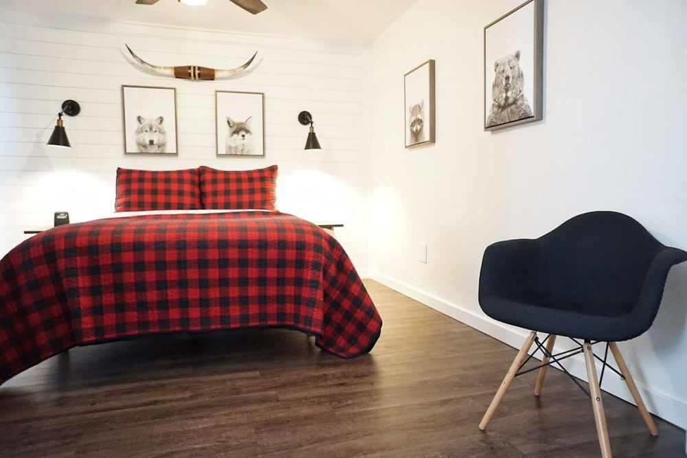 Fox Den Suite in Shaver Lake