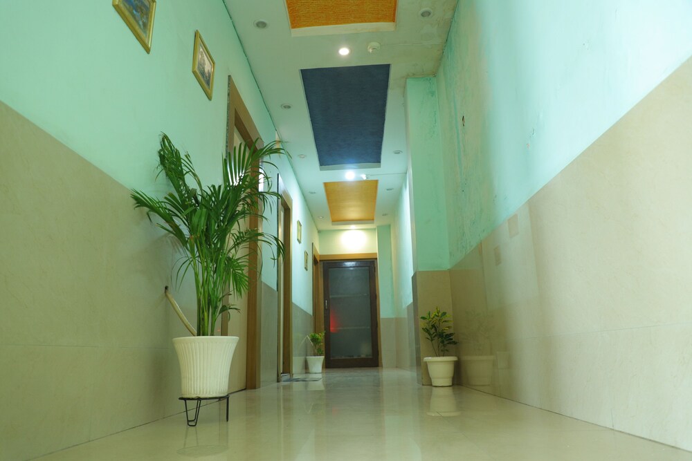 Hotel Shri Bhaskar