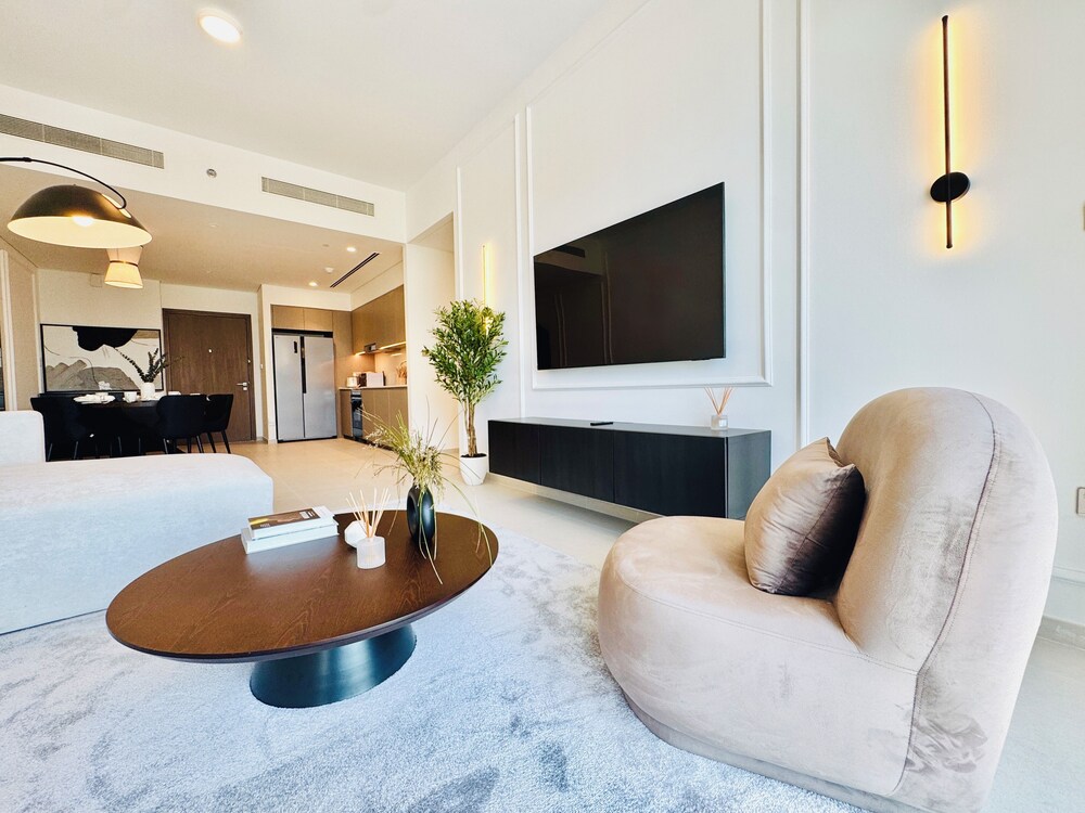 Venduras Elite 2BR Burj Khalifa View