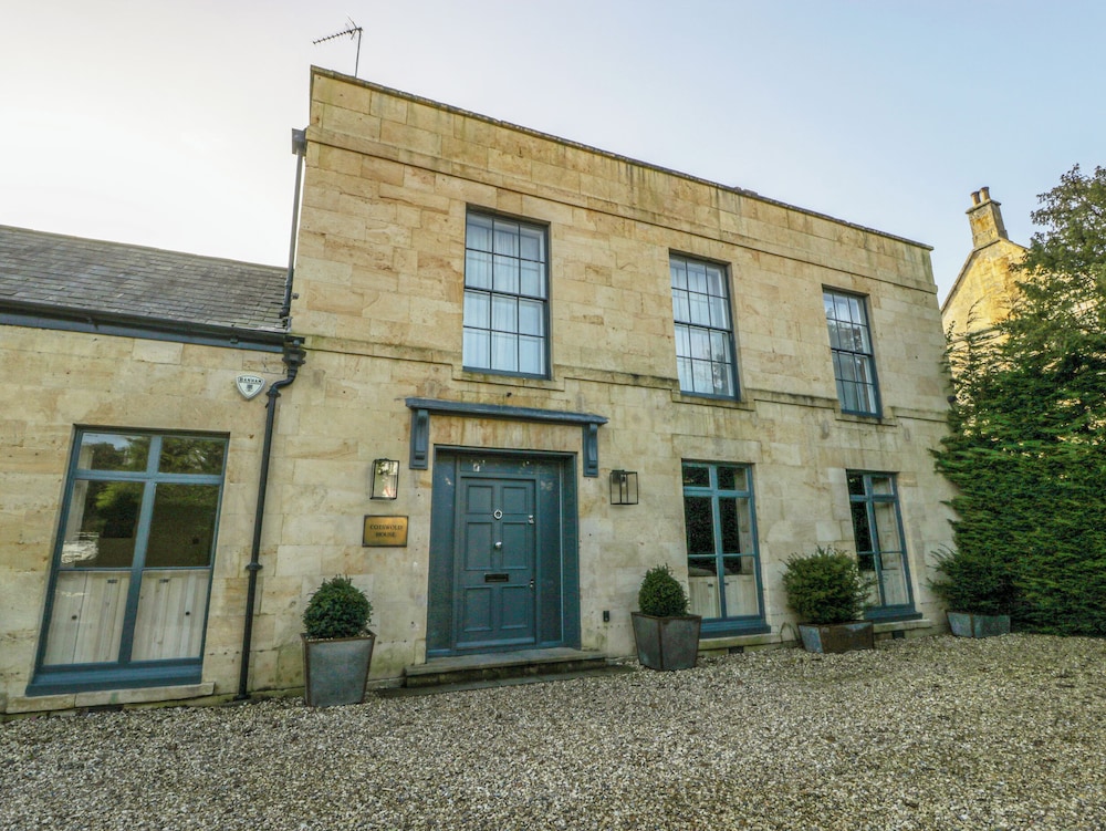 Cotswold House