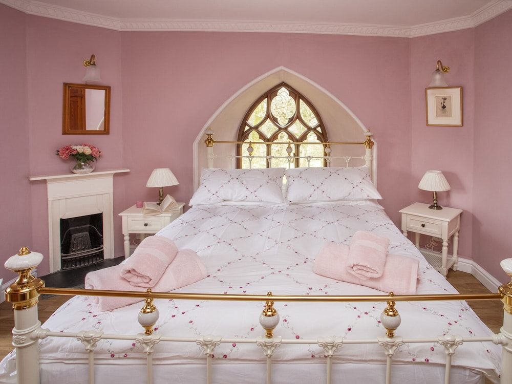 Brynkir Tower view 5
