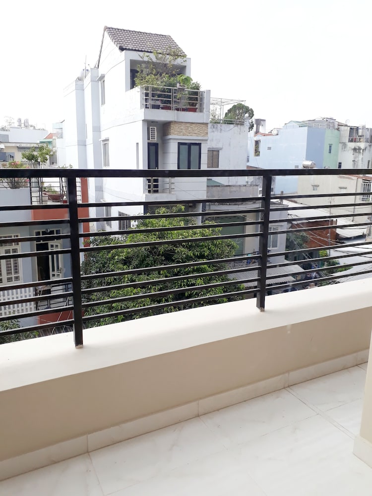 Airstar Apartment