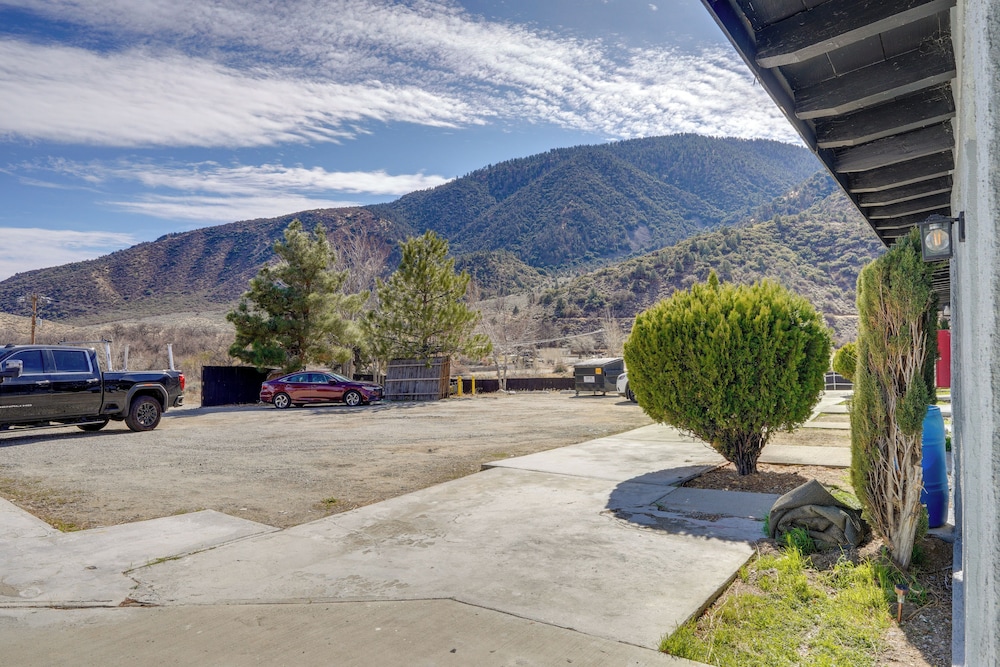 6 Mi to Frazier Mountain: Cozy Studio Retreat