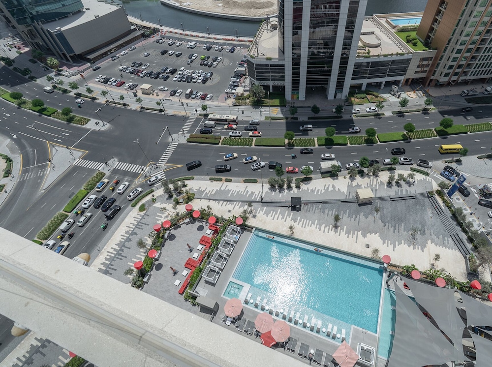 MAG318 Lux Burj Khalifa Walk Pool View