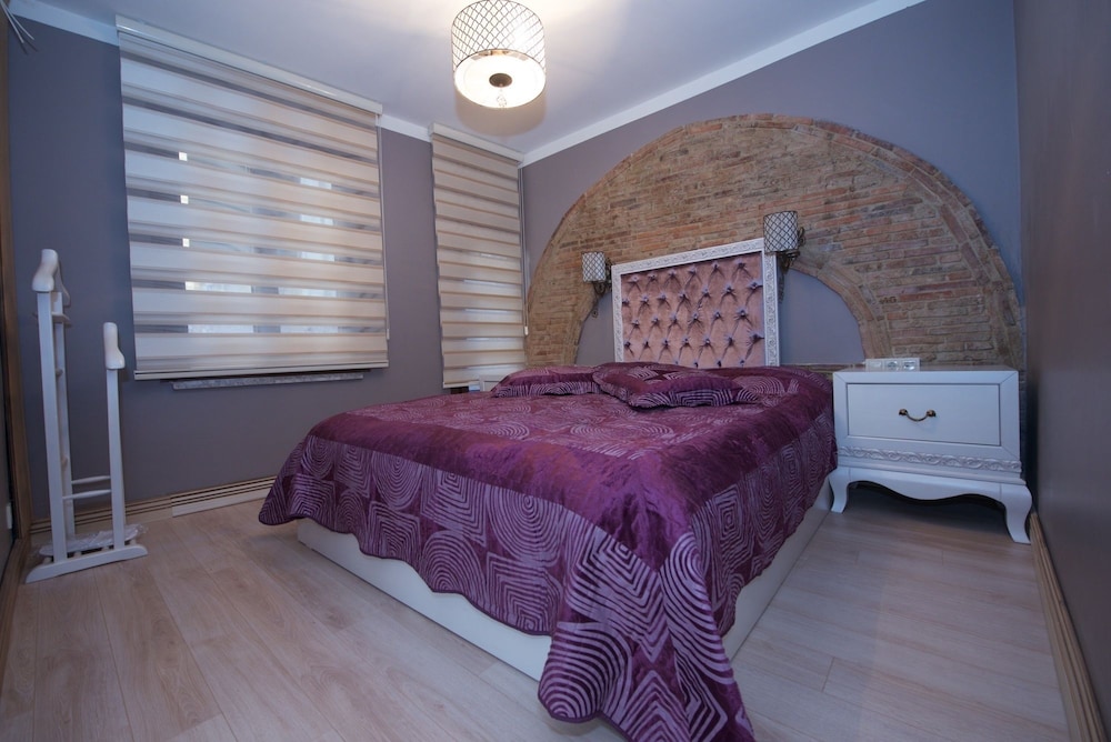 Galatolia Suites - Image 6