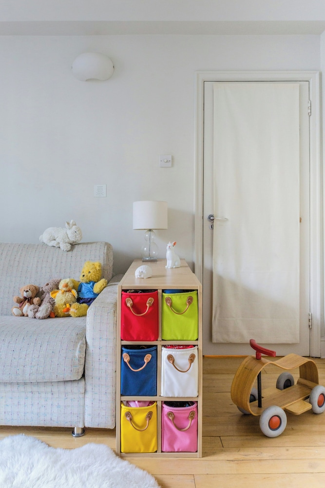 Sussex Gardens III by Onefinestay view 3