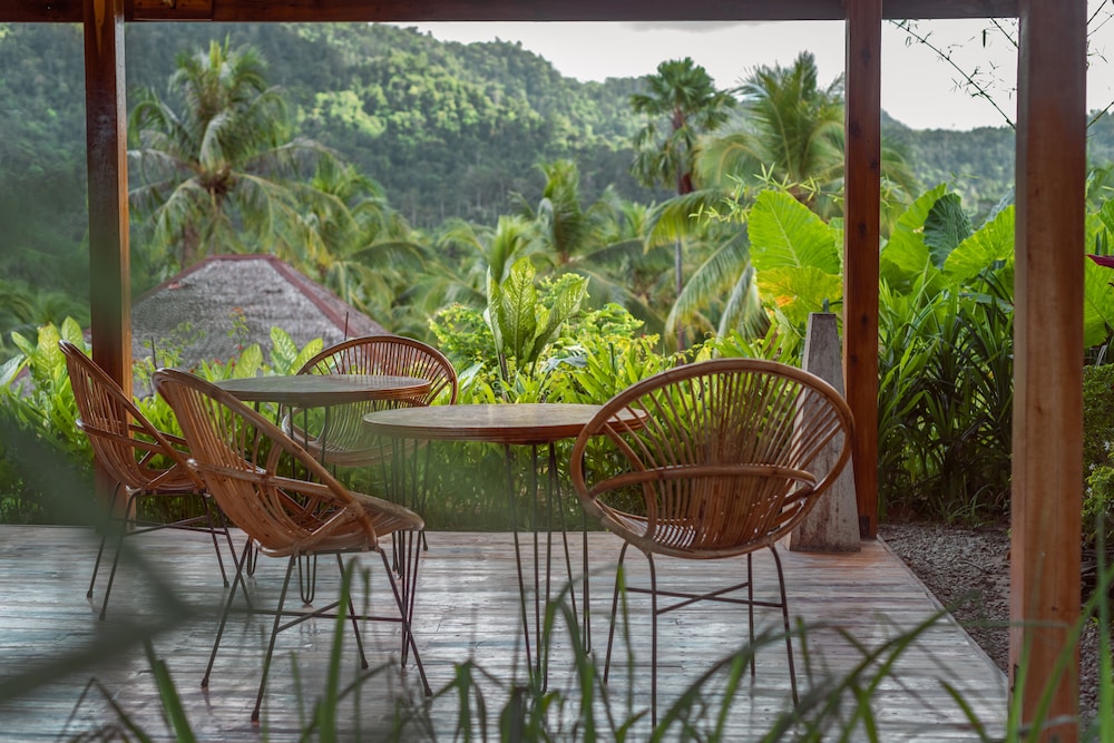 Beso Hilltop Retreat - Hostel view 2