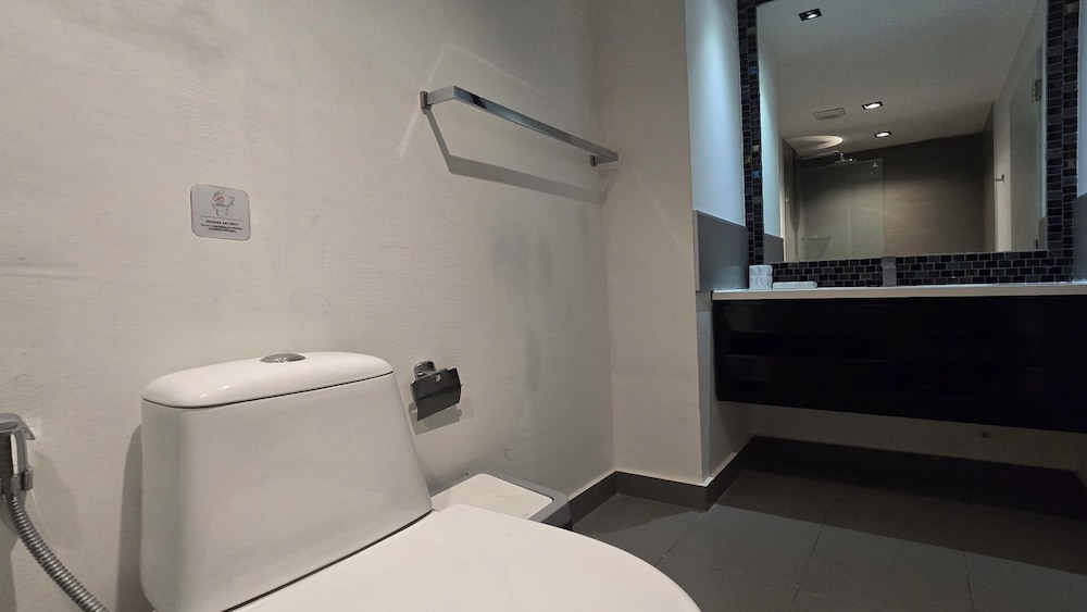 Island Escape 1BR T1-206