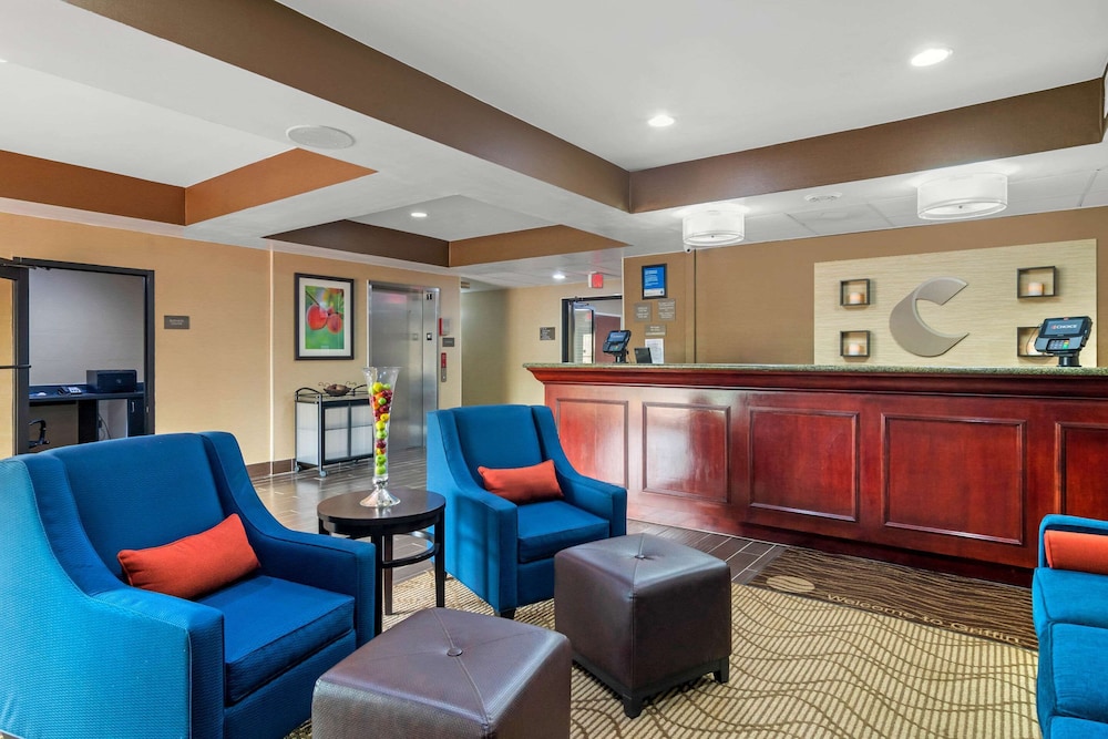Comfort Inn & Suites Griffin North view 4
