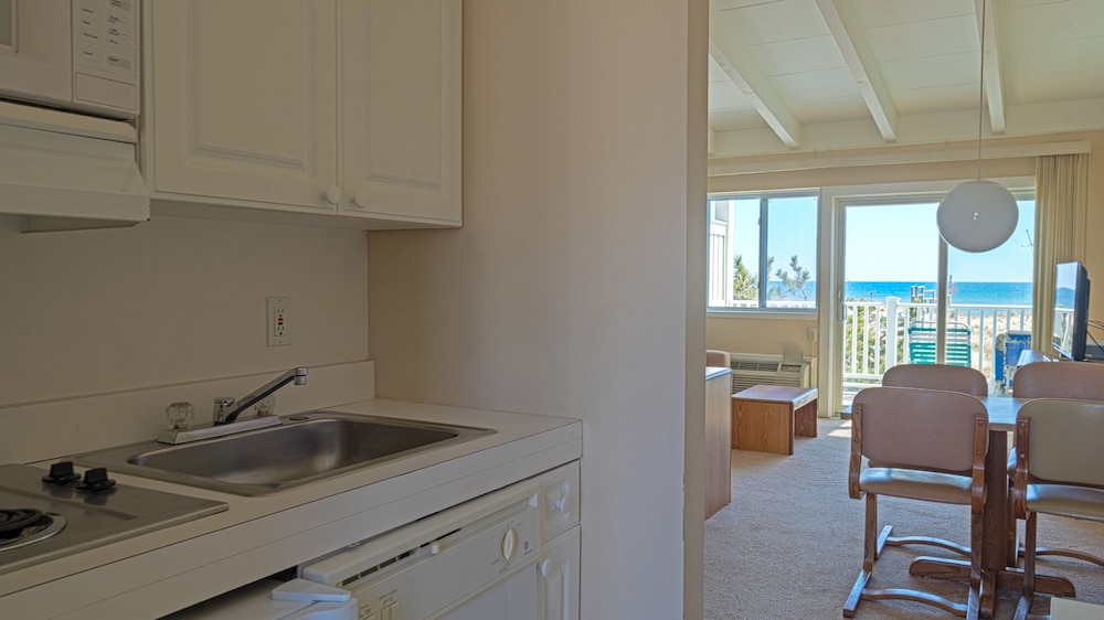 Sea Crest Resort