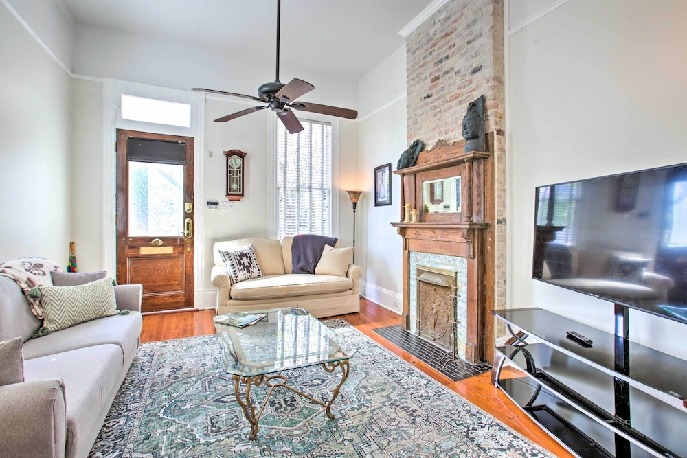 Historic Townhome - 2 Mi to French Quarter!