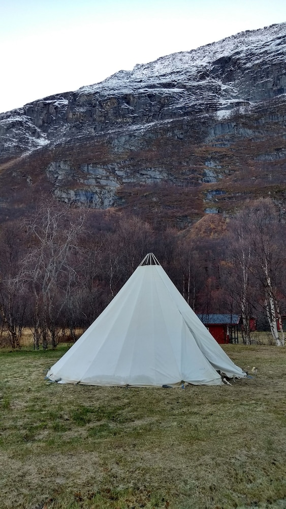 Basecamp Birtavarre