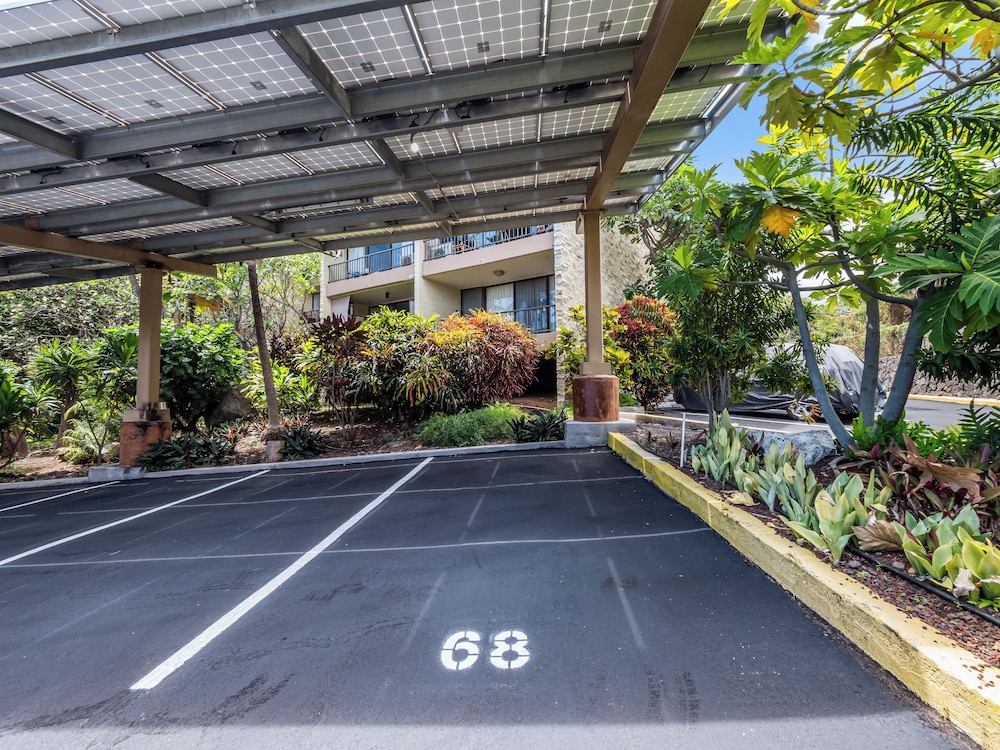 Kalanikai 118 Highly Walkable!