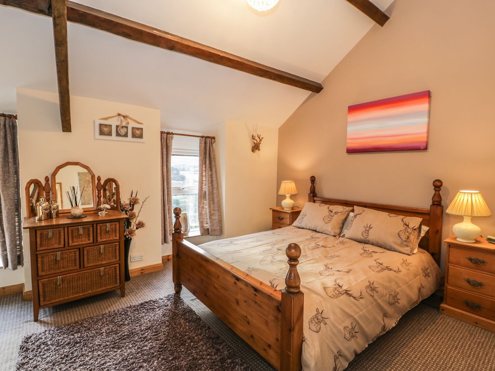 Caernarfon Vacations - 60 Hyfrydle Road - Property Image 3