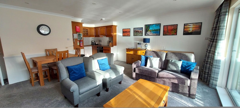 Loch Rannoch Highland Club Red Deer Lodge 08