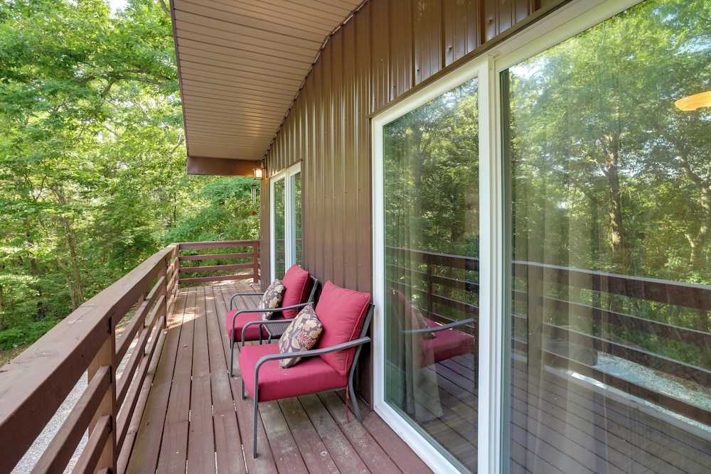 Creekside Nature Escape in Southwest Missouri
