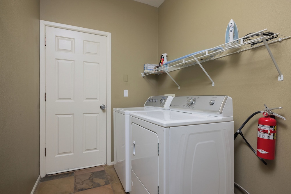 The Old Mill Retreat Sleeps 6!