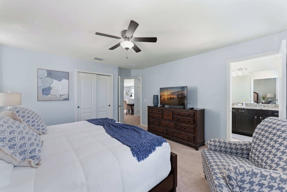 Family 6BR Home, Pool & Game Room