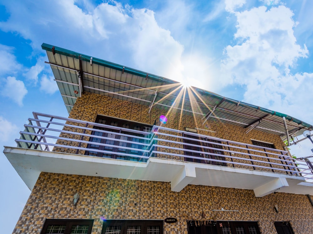 OYO 14074 Home Serene 2BHK Barlowganj