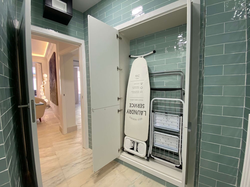 Lovely 3BR Near Palacio Real