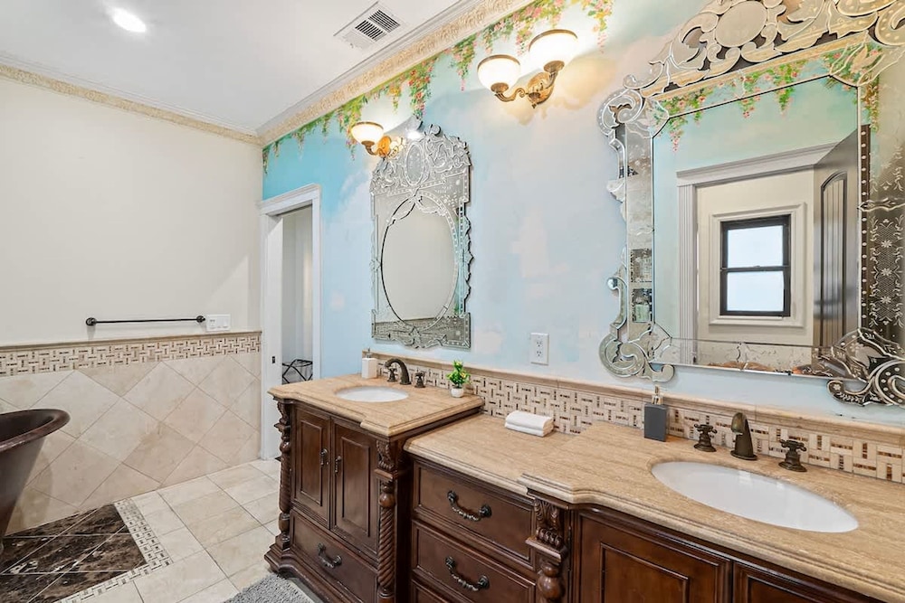 Spaciour 4Br 4bth Stunning House With Free Parking
