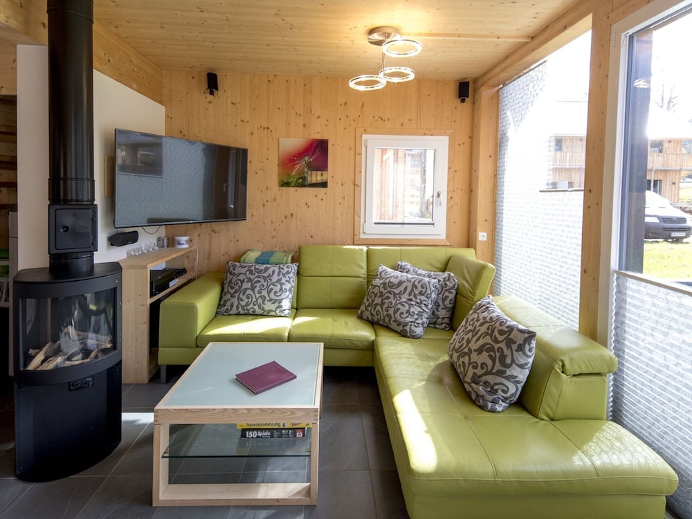 Attractive Chalet With hot tub