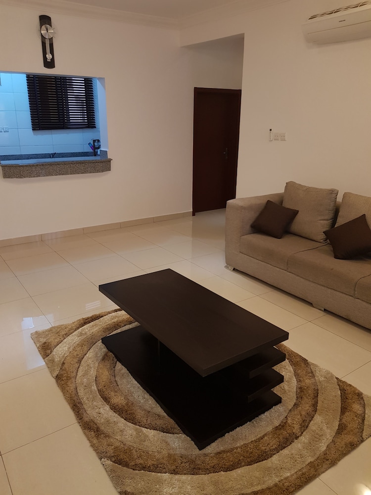 Cadogan Place Estate Apartment