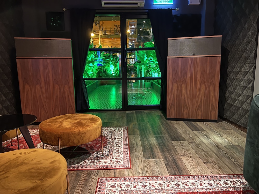 lounge