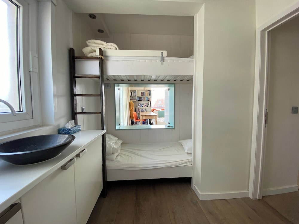 Apartment in Nieuwpoort-bad With Sea View