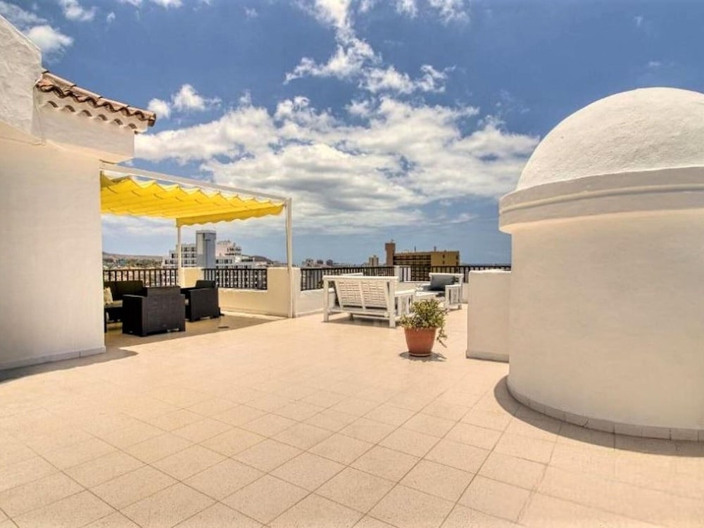 Apartment in Adeje Near Playa Fanabe