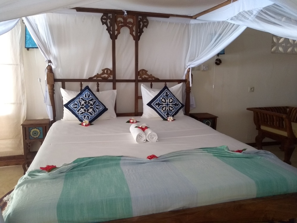 Kiwengwa Vacations - Marafiki Bungalows - Property Image 6