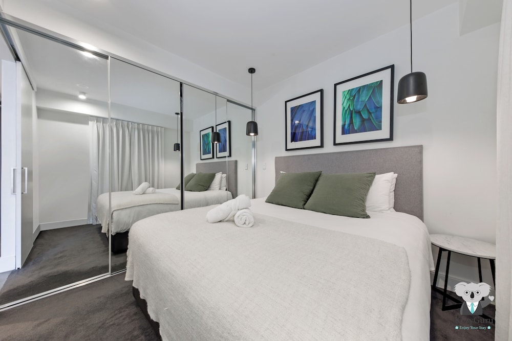 Kozyguru | Surry Hills | Freshly Cozy Apt