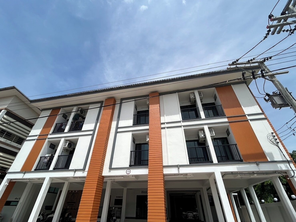 U-sabai Place