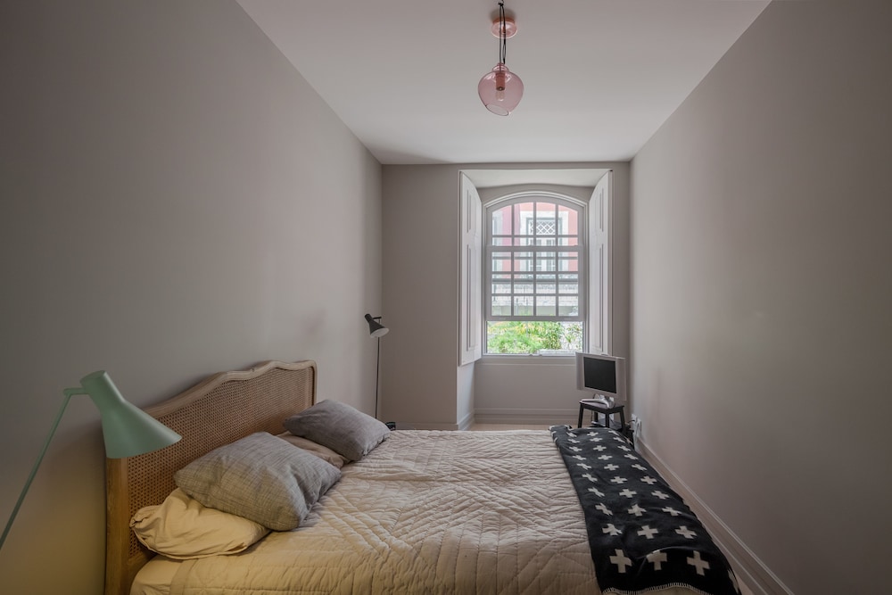 Bairro Alto Apartments by linc