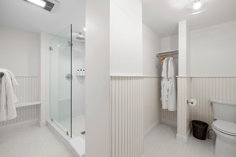Portsmouth Vacations - The Davenport Inn - Property Image 10
